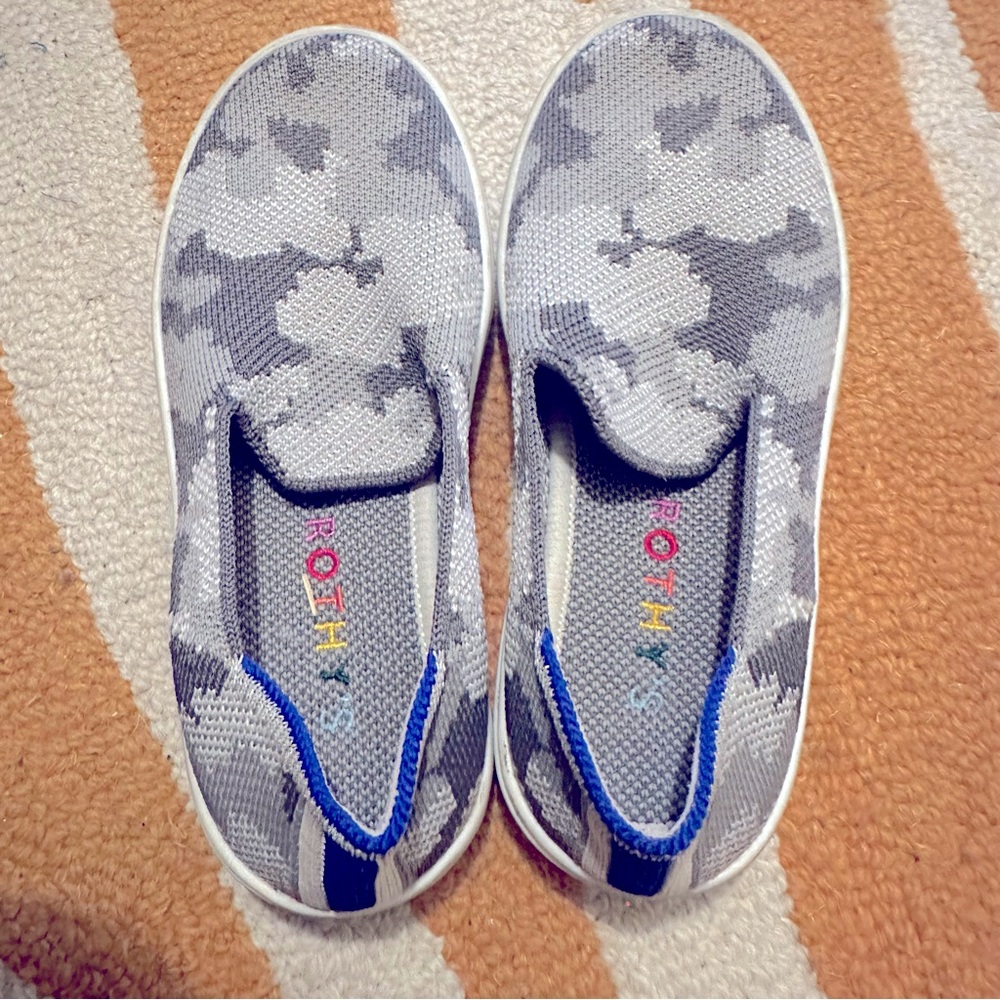 Rothy's Kids Shoes in Gray and Blue Camo